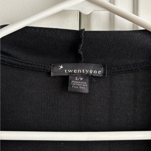 Forever 21 black lightweight asymmetric cardigan (size S) - Picture 4 of 7